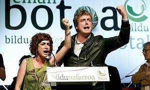 Los candidatos de Navarra de Bildu celebran su victoria. / Efe | Video: Atlas
