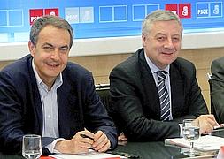 Zapatero recurre al 'dedazo' para designar a su sucesor