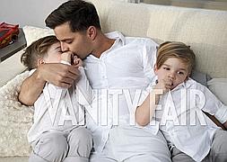 El cantante Ricky Martin, junto a sus hijos. /Vanity Fair