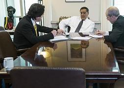 Leon Panetta, durante la entrevista. / AFP