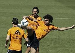 Pepe entrena con el grupo. / EFE