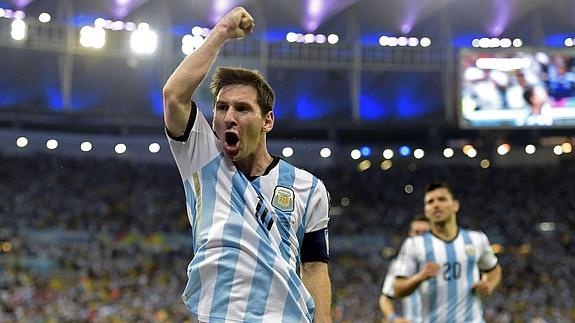 Messi celebra su gol ante Bosnia.