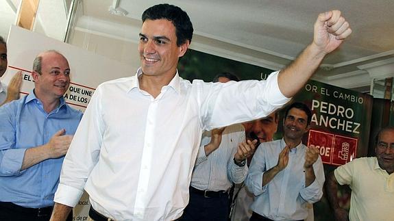 Pedro Sánchez, ayer en Santa Olalla (Toledo). 