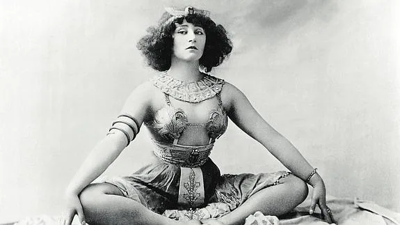 Mata-Hari, mujer fatal, espía y bailarina 