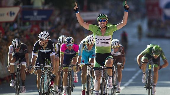 Degenkolb celebra su victoria en Logroño.  