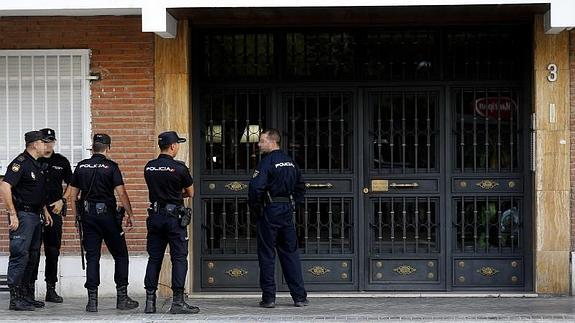 La Policía Nacional practica registros en casas de Madrid usadas por el presunto pederasta de Ciudad Lineal 