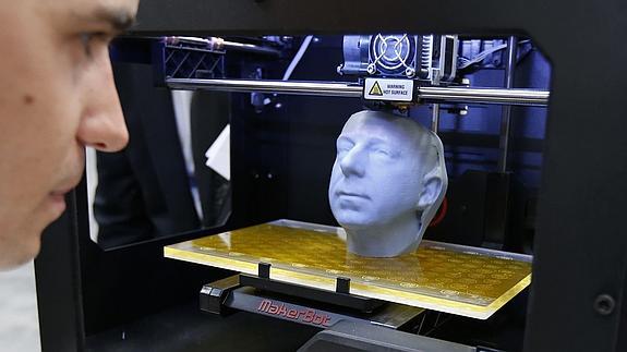 Una impresora 3D. 