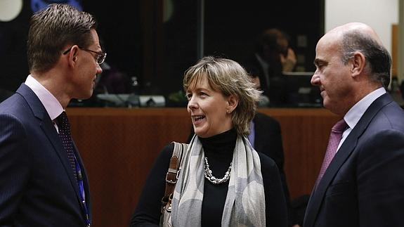 Jyrki Katainen, Maria Luís Alburquerque y Luis de Guindos.