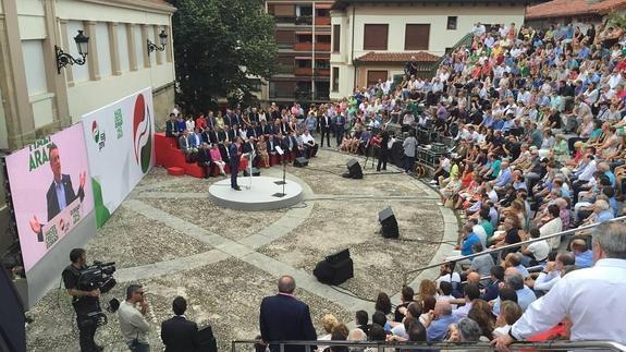 Acto del PNV en Gernika. 