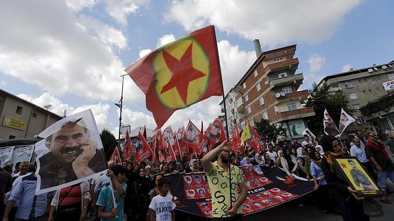 Concentración de simpatizantes del PKK en Estambul.