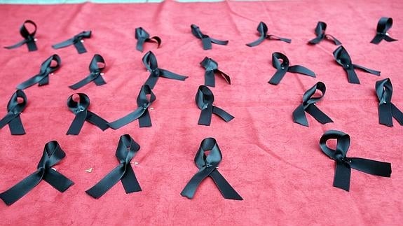 Lazos contra la violencia machista. 