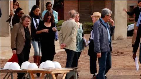 Madona con sus hijos en Malawi.