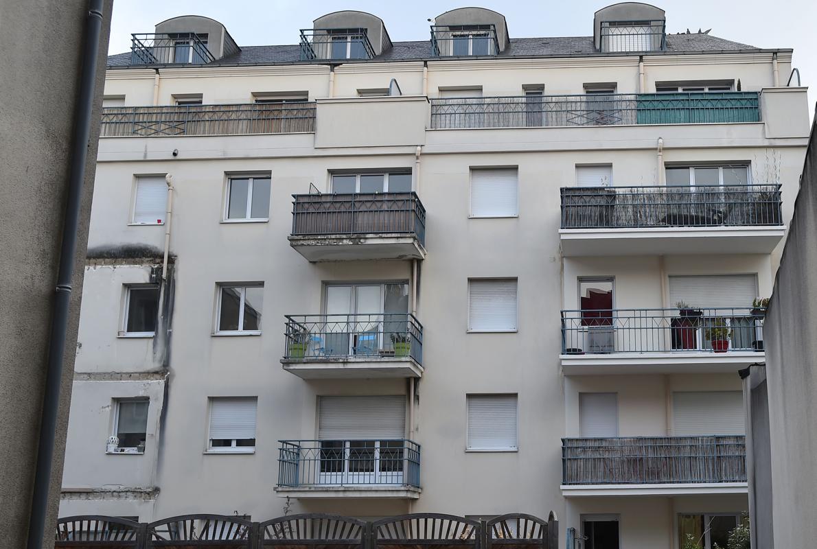 Fachada del inmueble donde tuvo lugar el suceso en Angers.