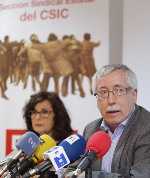 El secretario general de CCOO, Ignacio Fernández Toxo, analiza la situación del CSIC.