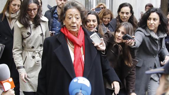 Rita Barberá a su salida del Tribunal Supremo.