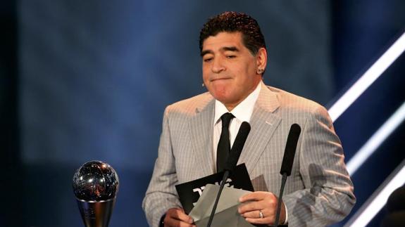 Diego Armando Maradona. 