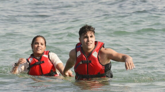 Gloria Camila y su novio Kiko aterrizan en la isla de Telecinco.