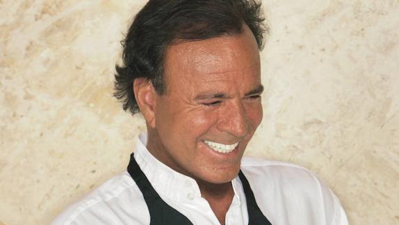 Julio Iglesias.