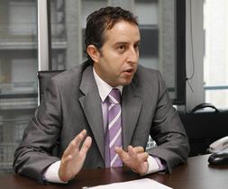 Carlos Arnau. ::                             J. LEAL