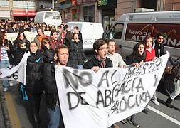 Un centenar de alumnos pide en Murcia un máster de abogacía oficial