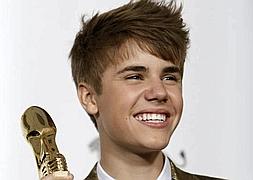 Justin Bieber, Eminem, Lady Gaga y Black Eyed Peas arrasan en los Billboard Awards