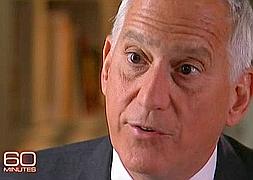 Walter Isaacson, autor de la biografía de Steve Jobs :: CBS