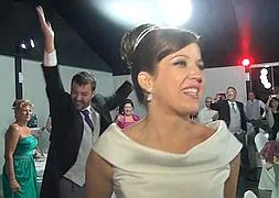 La boda de Esther y Fer con Lori Meyers de melodía, exitazo en Youtube