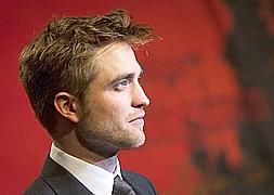 Las hermanas de Robert Pattinson están en contra de Kristen Stewart por su infidelidad