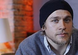 Charlie Hunnam iba a cobrar muy poco por ser Christian Grey. :: Reuters | Vídeo: EuropaPress