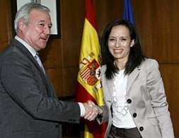 Valcárcel y la ministra Beatriz Corredor. / Vídeo: CANAL 6