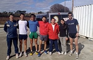 Los marchadores del Athleo, en un alto de su preparación. ::
LV