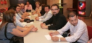 Rosario García, Manuel Soler, Diego José Mateos y Diego Ferra, durante el comité ejecutivo. ::
S. M. L. / AGM