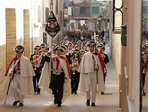 Saetas y marchas de procesión por el casco urbano. ::                             S. M. LARIO