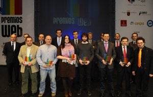 En segunda fila, Juan Hernández, Juan Diego Sastre, Juan Antonio Campillo, Antonio González, José Ballesta, Alberto Aguirre de Cárcer, Eduardo Linares, Antonio Igualada y Víctor Rodríguez. En primera fila, Antonio Martínez, Antonio Méndez,  Inmaculada Sanmartín, Juan Pedro Gálvez, Javier Broseta, Iván Tejada,  y el mago More, presentador. ::
G. CARRIÓN / AGM