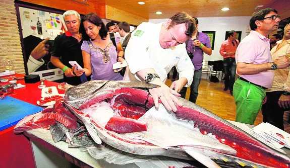 González-Conejero realizó ayer el ronqueo a un atún en Verónicas