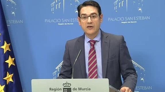 El portavoz del Gobierno Regional, José Gabriel Ruiz