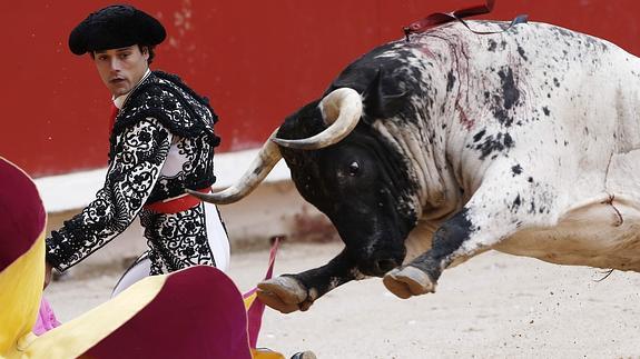 Abellán, durante la faena a su primero de la tarde.