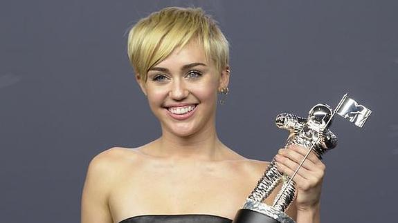 Miley Cyrus en los MTV Video Music Awards 2014