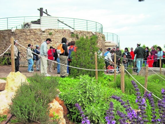 Una de las actividades de promoción del patrimonio, organizada por la Fundación Sierra Minera.
