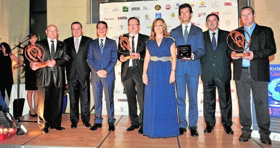 El padre de Alejandro Valverde, José María Albarracín, José Gabriel Ruiz, Antonio Pellicer, Soledad Díaz, Juan Carlos Ruiz, Juan Miguel Gómez y Pablo González-Conejero.