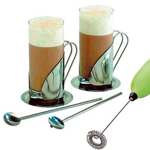 Batidor de capuchino. Para llevar la esencia de este café a la mesa de los consumidores. Prepare de una forma rápida y limpia en pocos segundos leche batida para capuchino o cortado , espumas para cafés, chocolates, batidos...disfrute más de su bebida con este batidor de café capuchino Ibili. Funciona con pilas. Dónde comprarlo: Ferretería Sánchez- Casado Calle del Carmen, 35