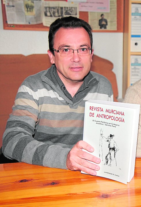 El investigador y escritor Anselmo Sánchez Ferra. 