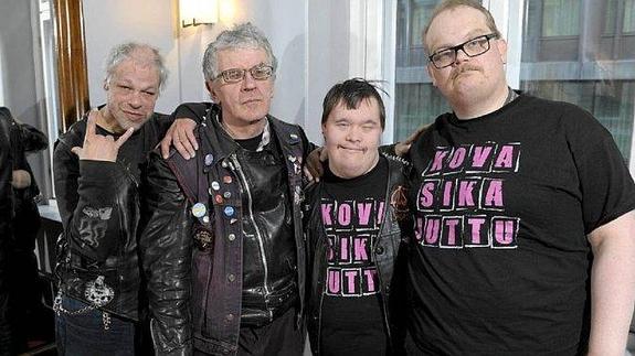 Pertti Kurikan Nimipäivät, uno de los candidatos que optan a representar a Finlandia en Europa con su música punk