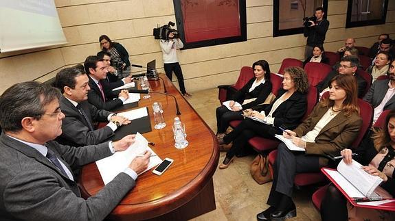 Presentación de las medidas de la Estrategia para la Creación de Empleo este lunes en Croem. 