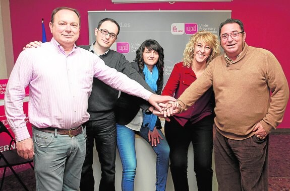 Francisco Martínez, Rafael Ortega, Encarna Hernández, Eva Molina y Manolo Ramón, en la presentación de la lista de UPyD.