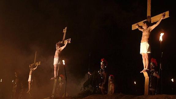 Representación de la muerte de Cristo en la Torrealta. 