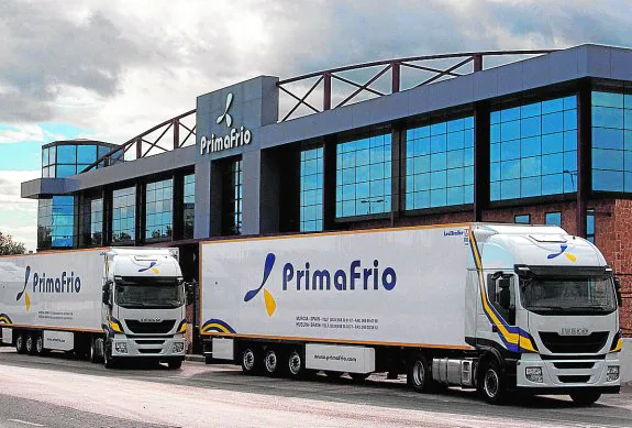 Sede de Primafrio, en Molina de Segura, que adquirió 400 camiones nuevos el año pasado.