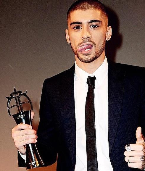 One Direction: Zayn Malik se rapa al cero | La Verdad