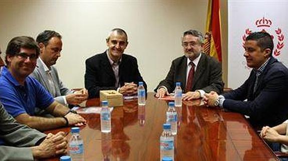 Nebot, durante su encuentro con los ingenieros industriales.