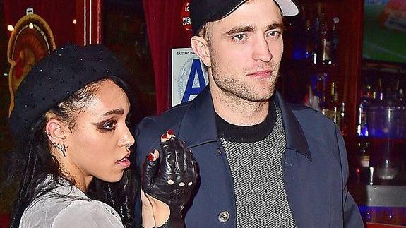 Robert Pattinson y FKA Twigs